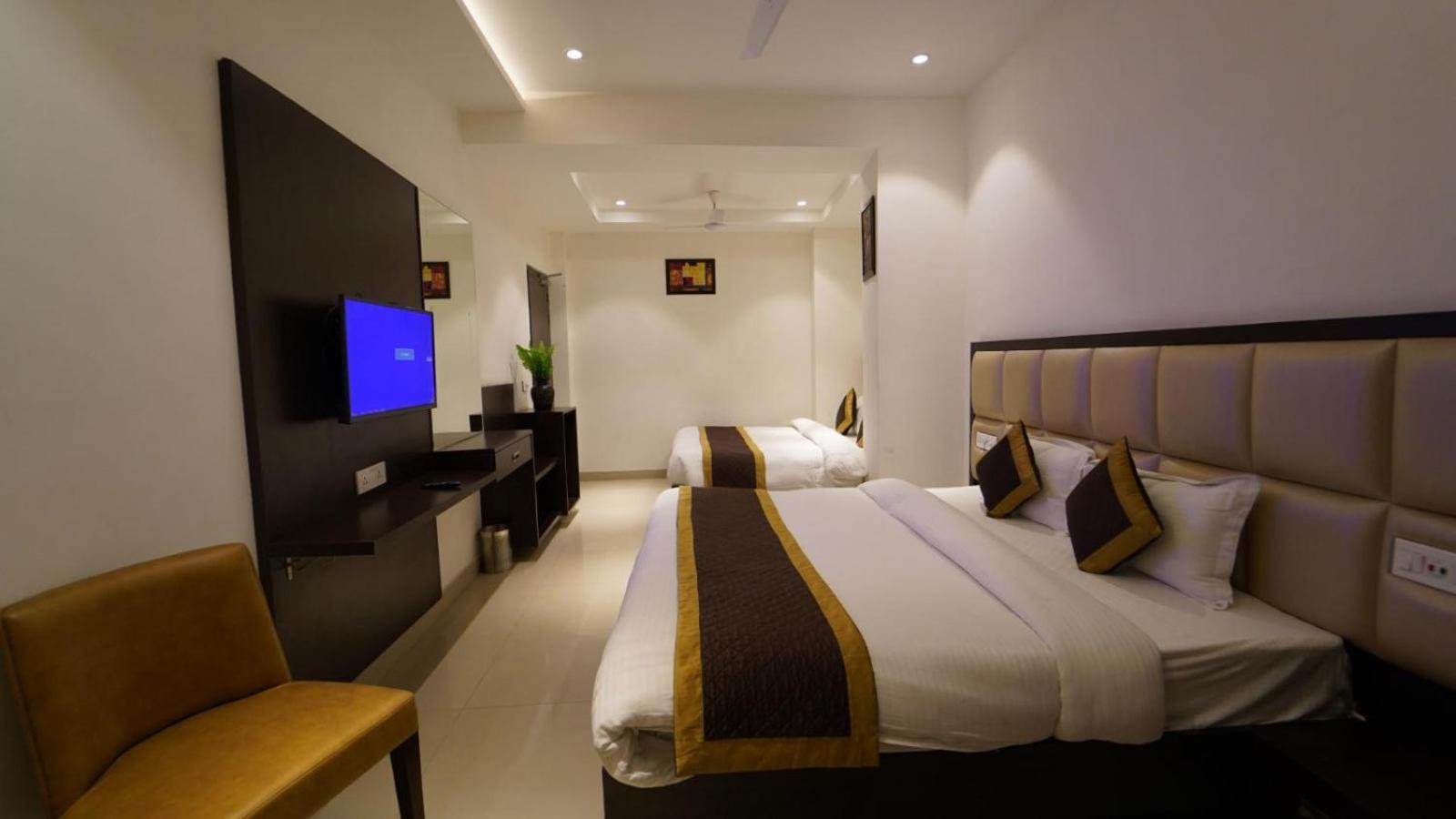 Hotel Avi Inn Amritsar Exterior foto